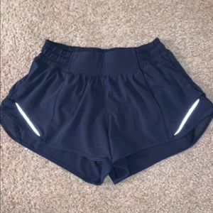 Lululemon Navy Hotty Hot Shorts 2.5”